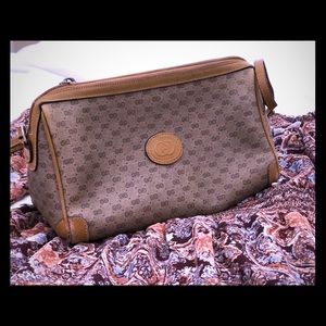 Authentic vintage Gucci crossbody purse